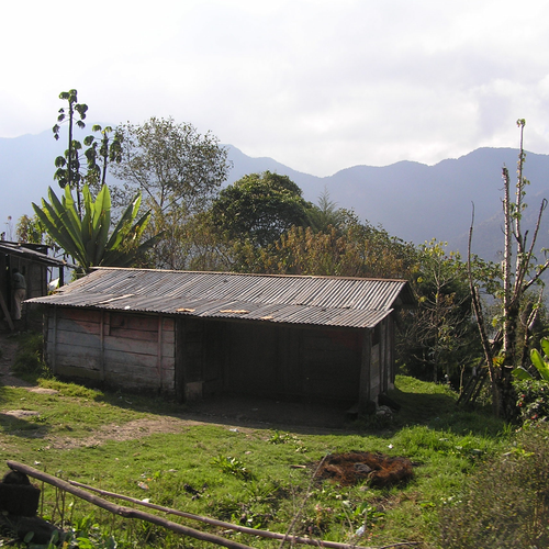 Dorf im andinen Hochgebirge