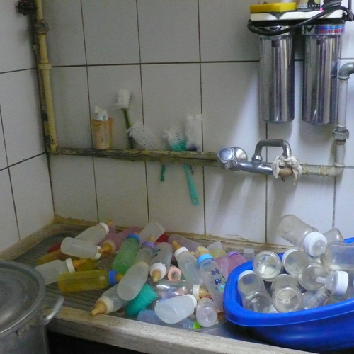 Flaschen für eine Mahlzeit - oben Wasserfilter