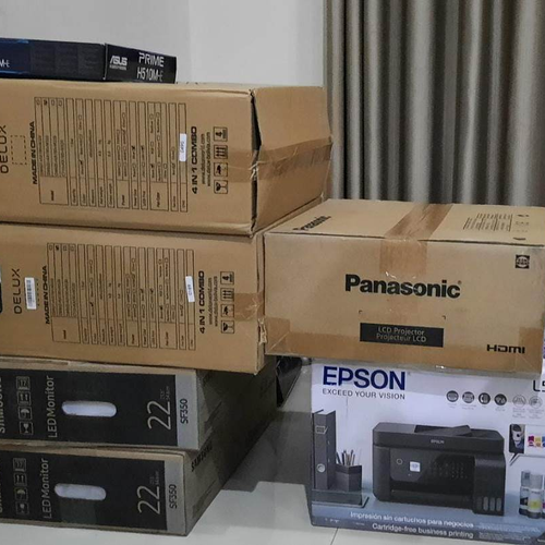 Neue Computer und Drucker